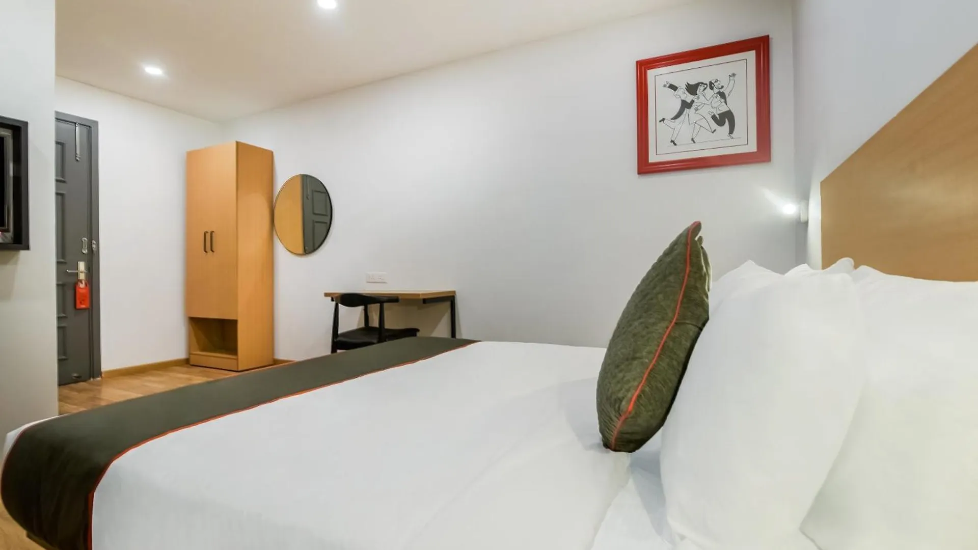 Super Townhouse 094 Hotel Moro Delhi  India